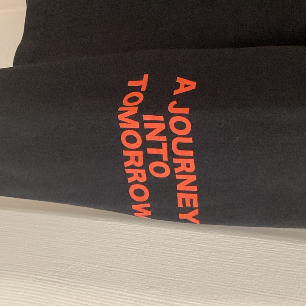 Zara Black and Red Graphic Long Sleeve Tee - Picture 4 of 6